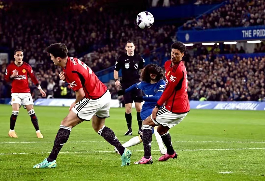 爱游戏官网-切尔西不断突破！，C罗连续十二场比赛得分超过大比分获胜全场沸腾不已的简单介绍