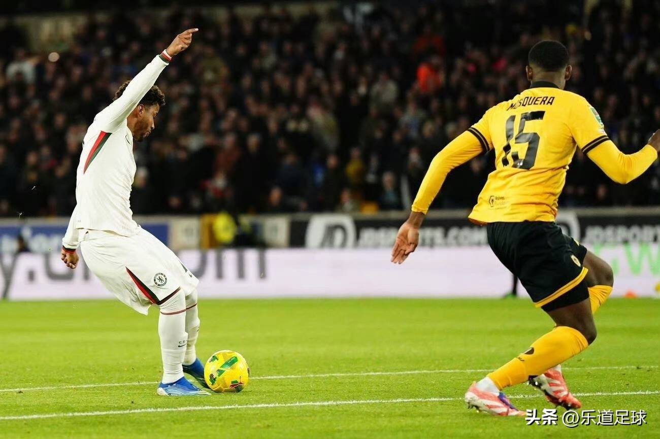 关于国际比赛日体能课后，皇家社会主帅复盘备战欧超杯，话题不断，纪律约束更严格的信息